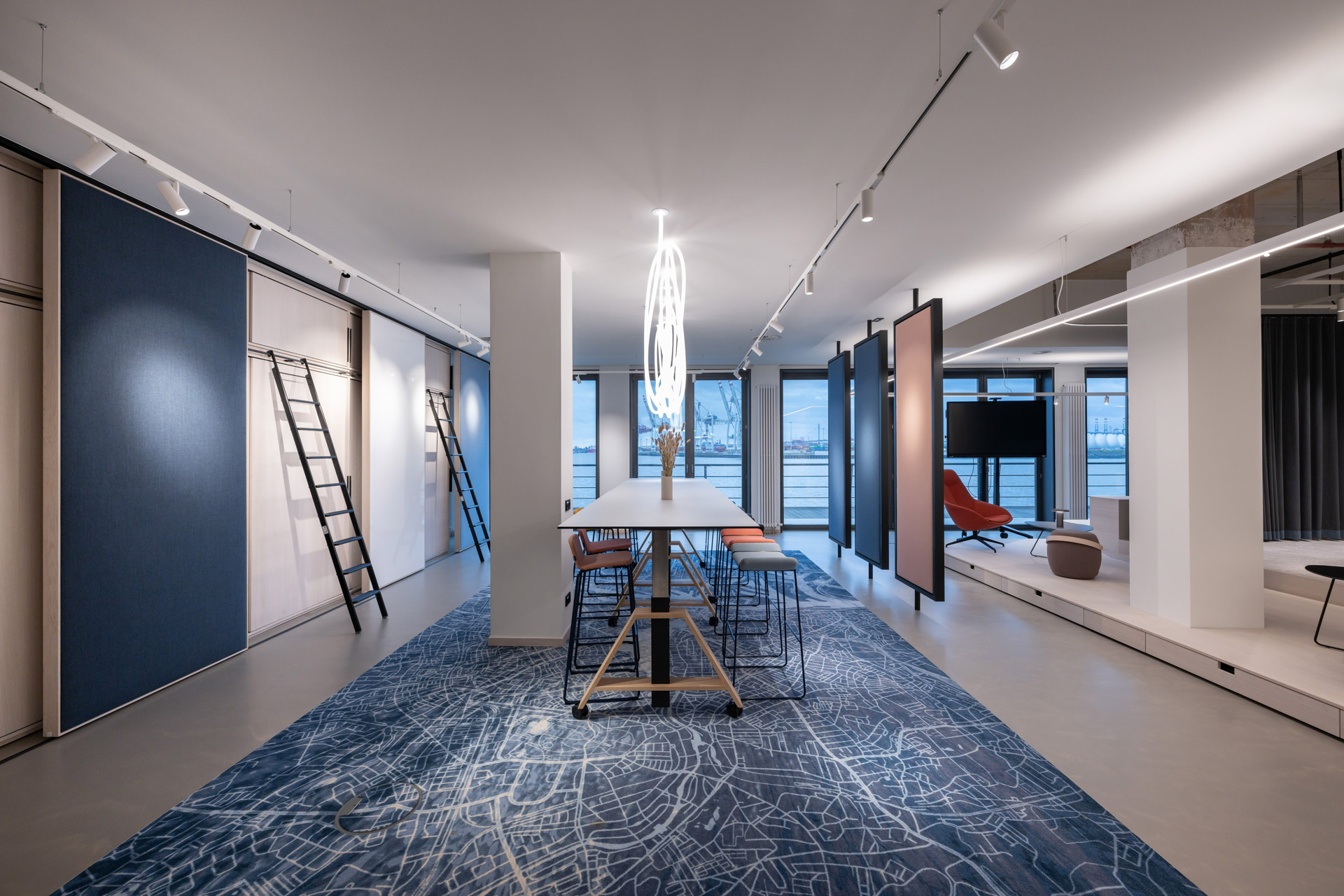 IDX Showroom in München und Hamburg, Artemide Deutschland GmbH